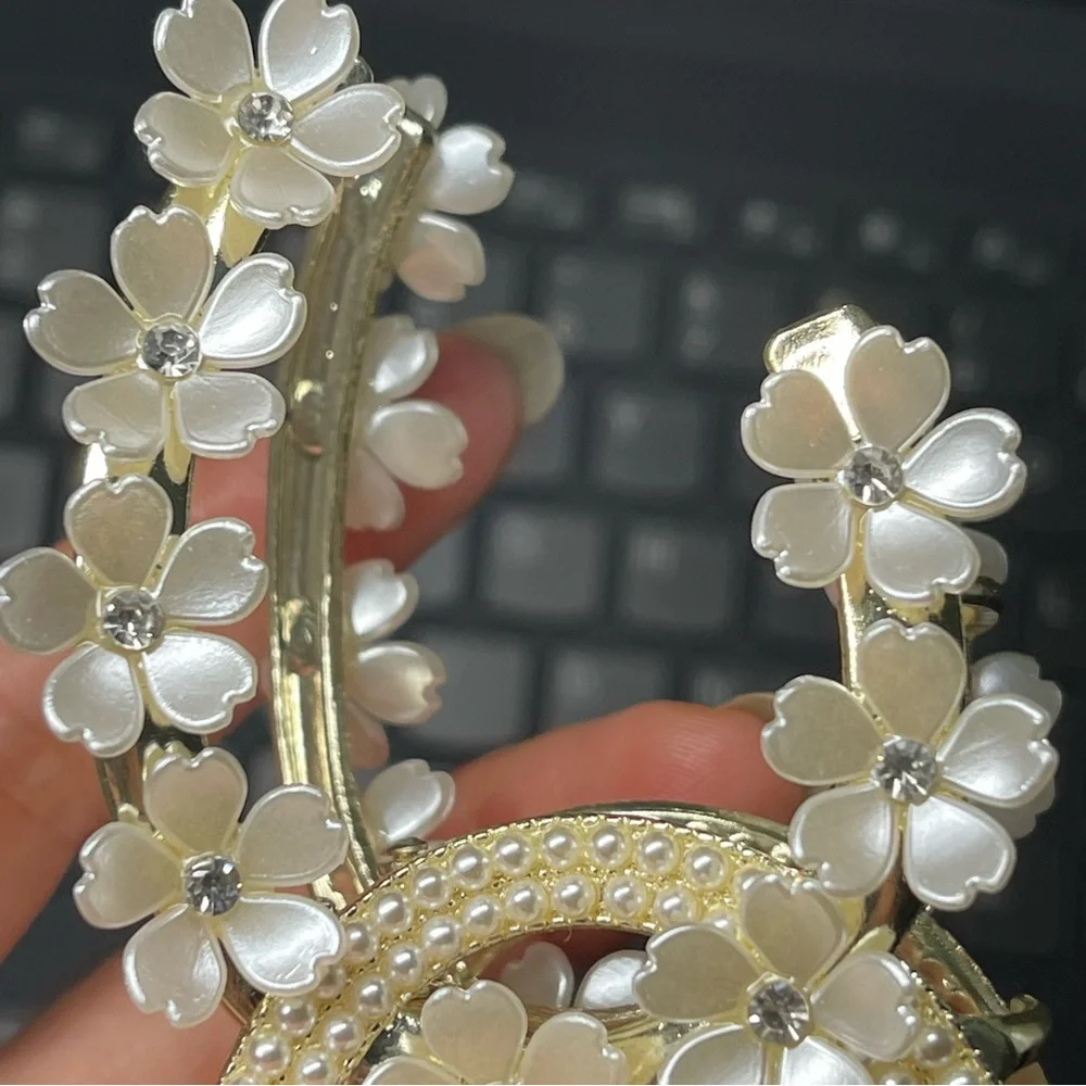 Brand new high-quality flower hair clip